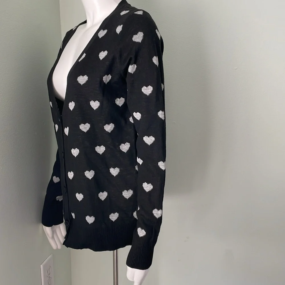 POL black and white cotton heart print cardigan size medium